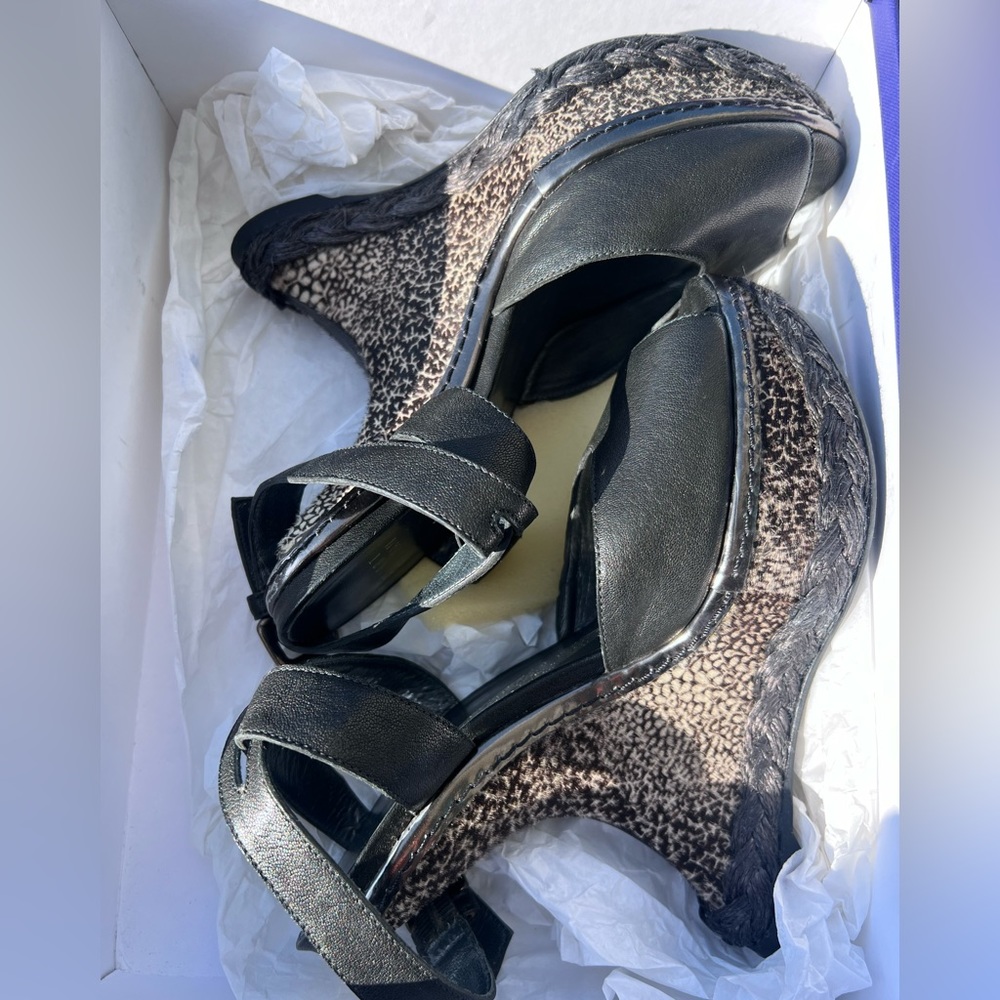 High hells shoes Sturt Weitzman leather black brown gray
